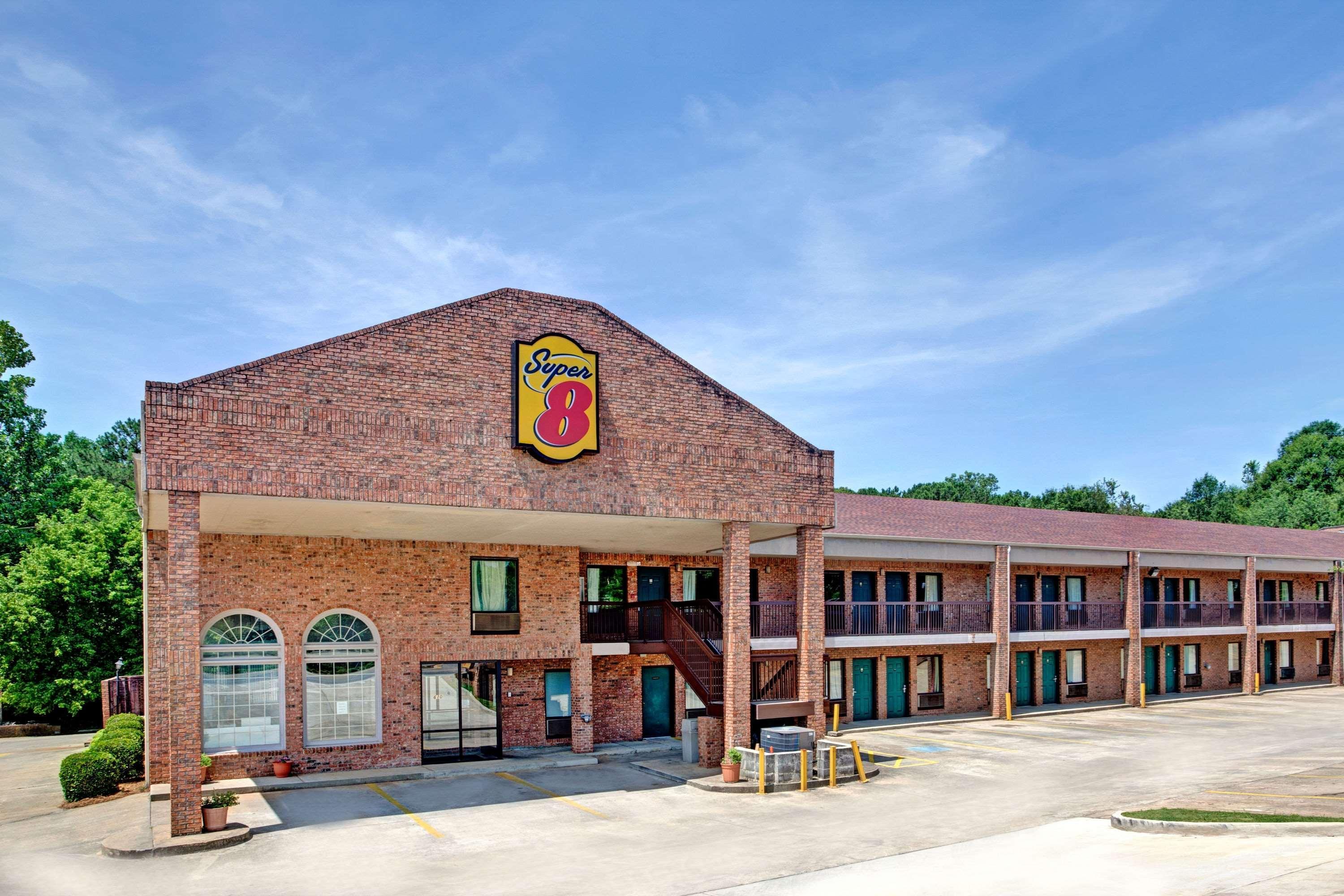 Super 8 By Wyndham Marietta/West/Atl Area Hotel Екстериор снимка