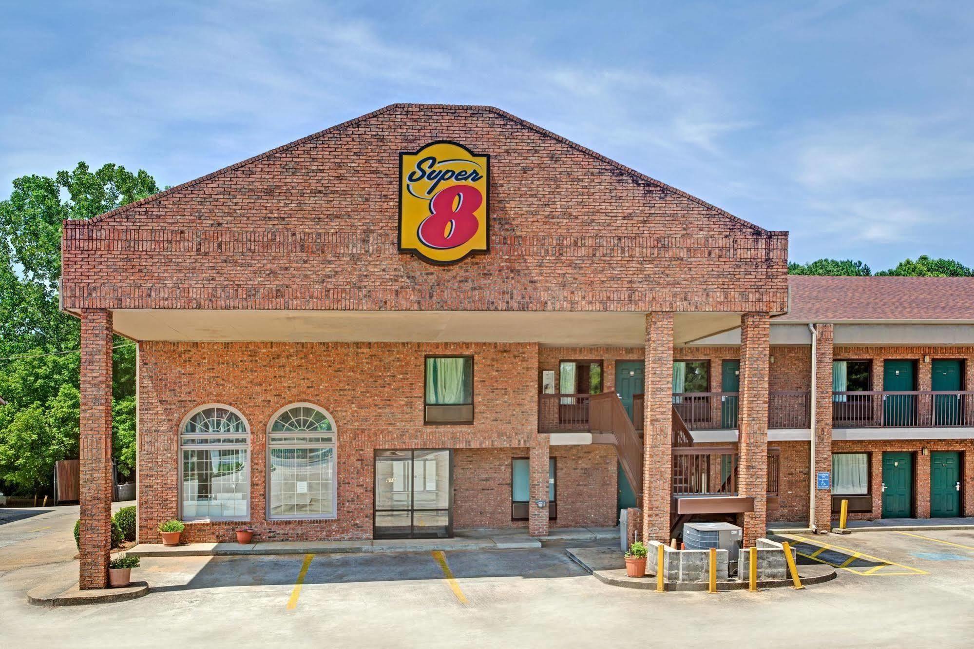 Super 8 By Wyndham Marietta/West/Atl Area Hotel Екстериор снимка